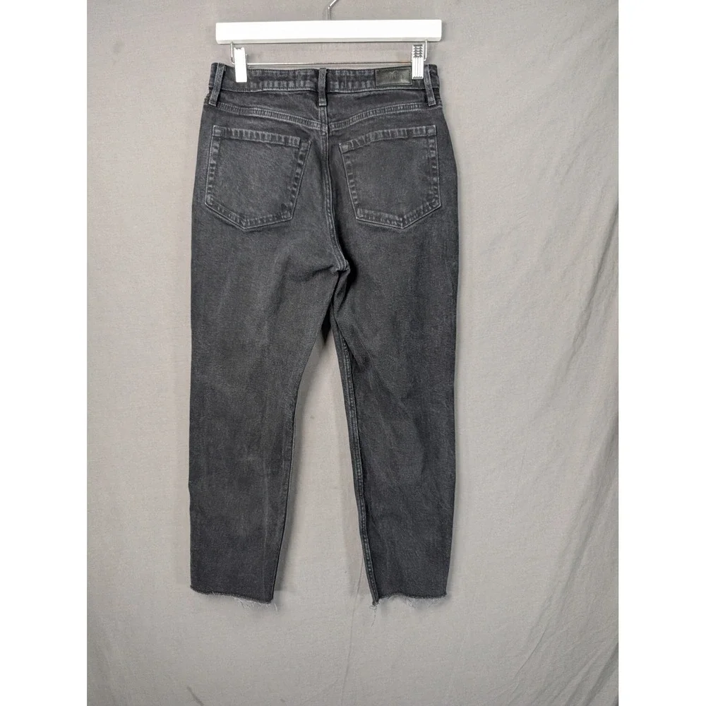 Hollister Ultra High-Rise Mom Jean Black Frayed Hem 7S W28 L25